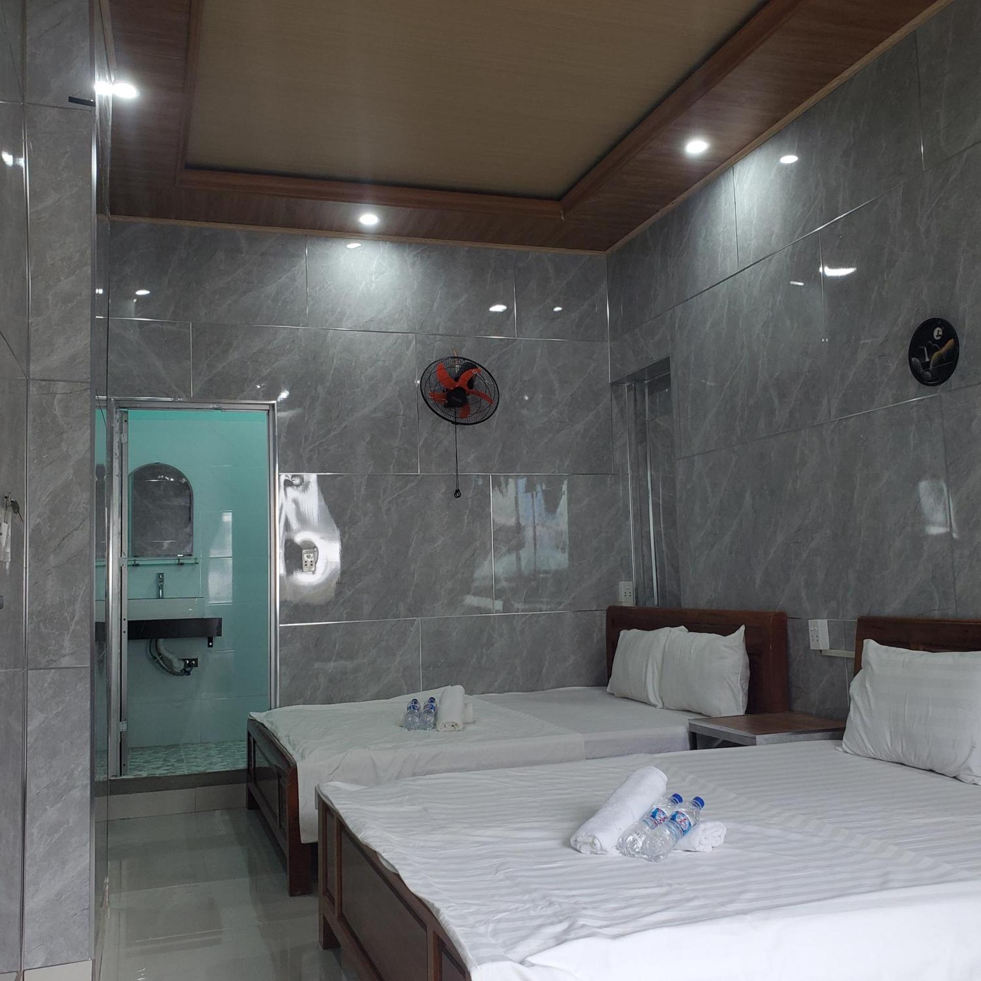 Tuan Thanh Homestay Tân Hiệ Екстериор снимка