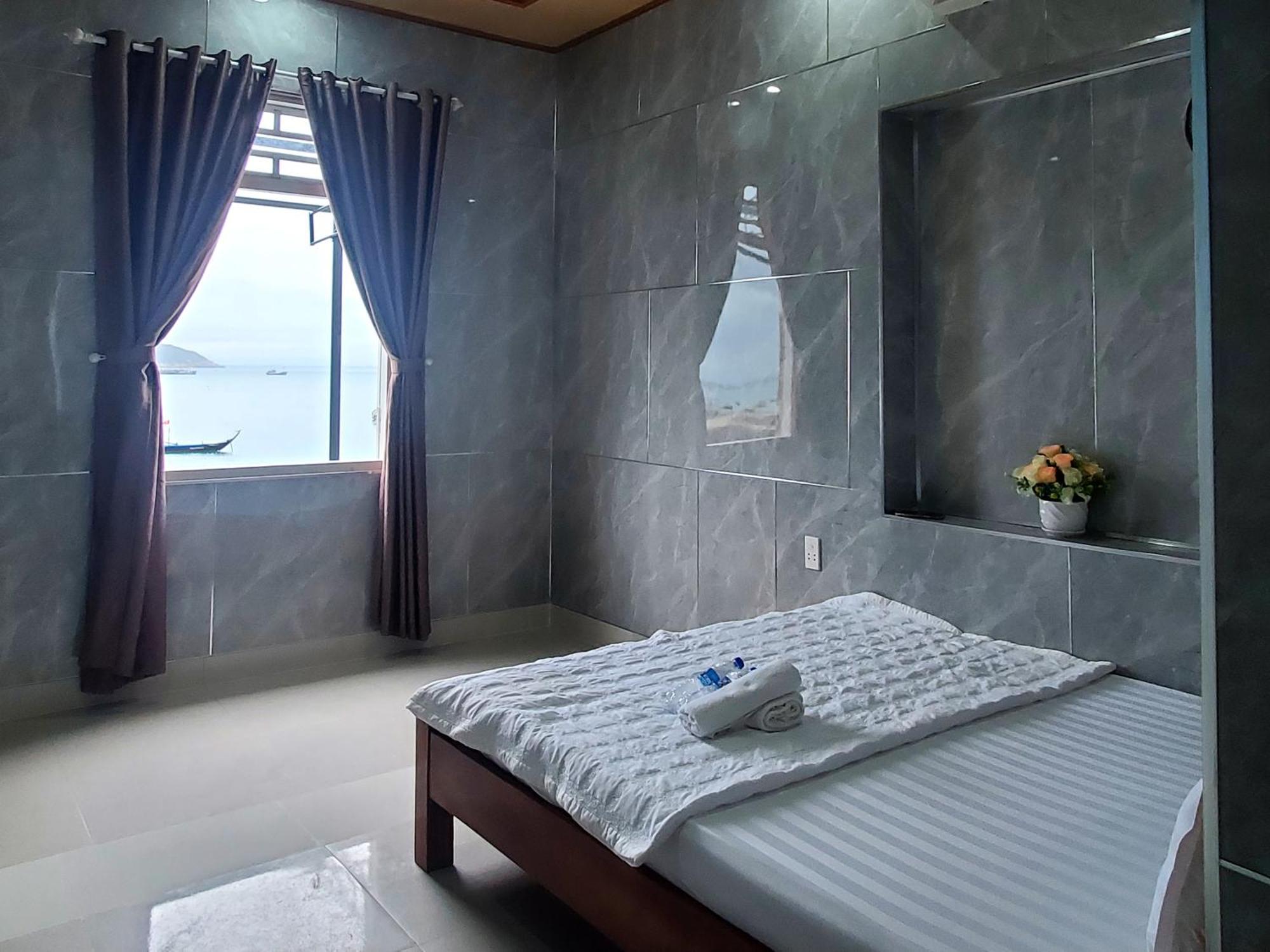 Tuan Thanh Homestay Tân Hiệ Екстериор снимка