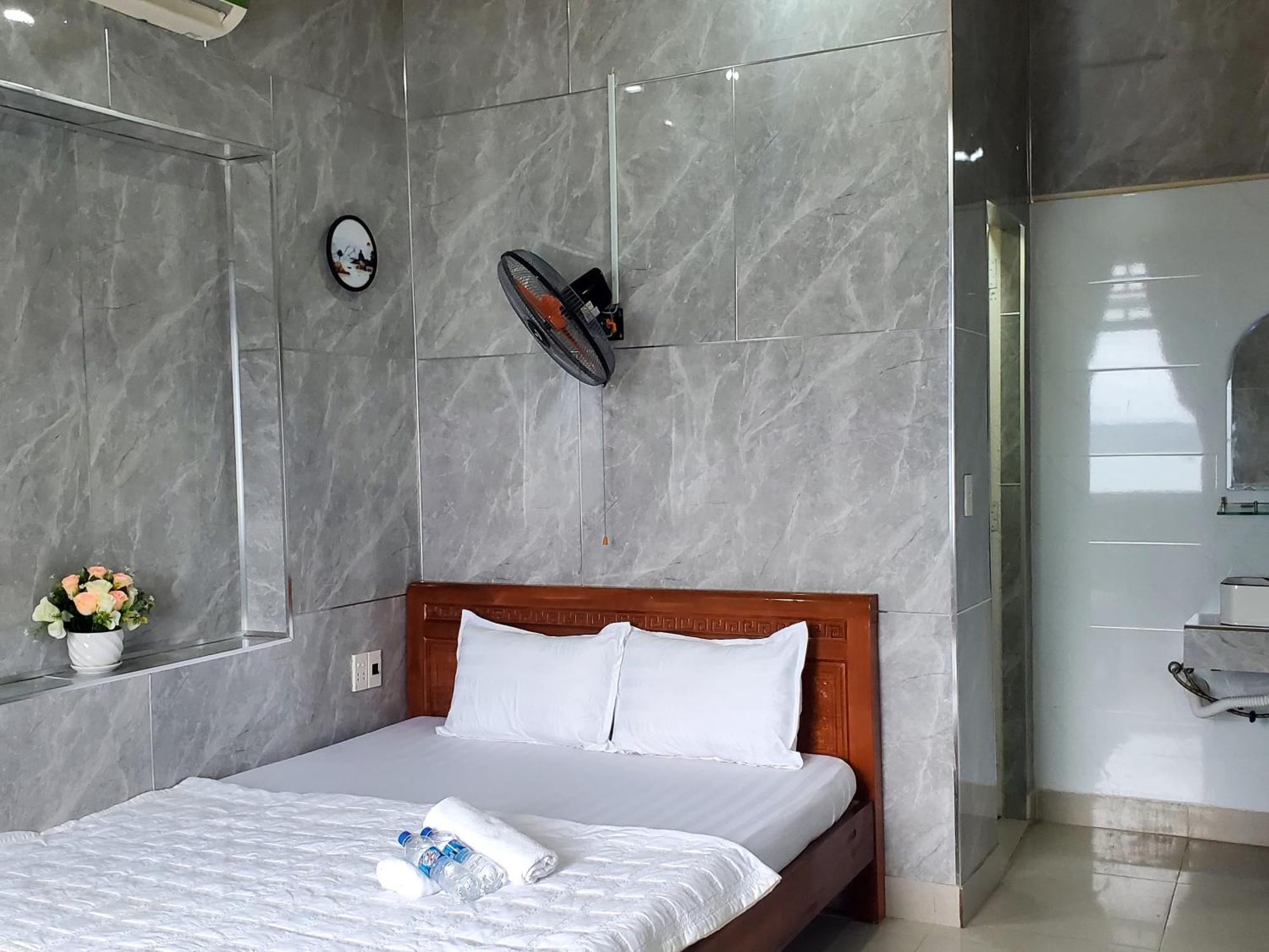 Tuan Thanh Homestay Tân Hiệ Екстериор снимка